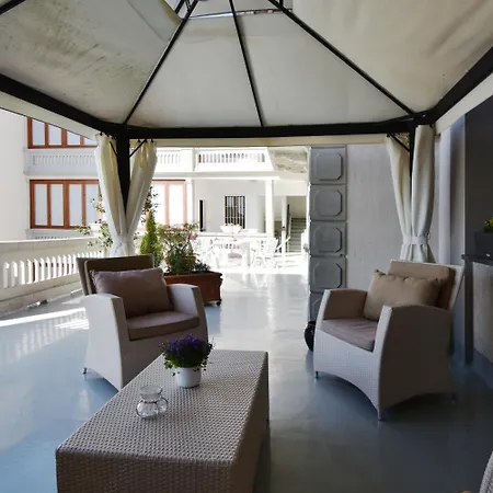 Il Terrazzo Bed & Breakfast Romagnano Sesia