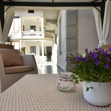 فندق مبيت وإفطار Il Terrazzo Romagnano Sesia