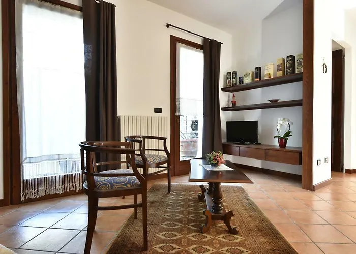 Il Terrazzo לינה וארוחת בוקר Romagnano Sesia